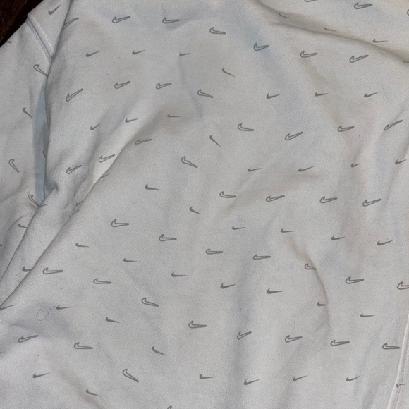 Nike hoodie - Picture 9 of 10